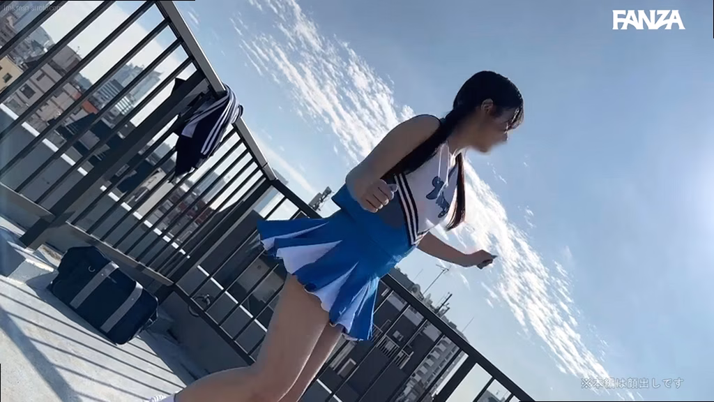シーン1:屋上で交わす禁断のキス 1