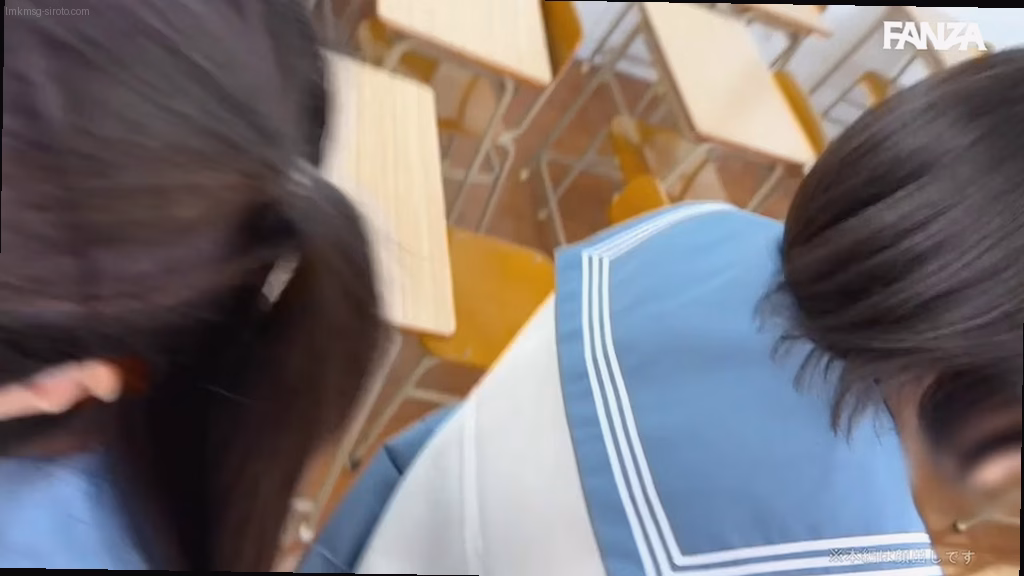 シーン1：制服の魅力が暴走する教室 1