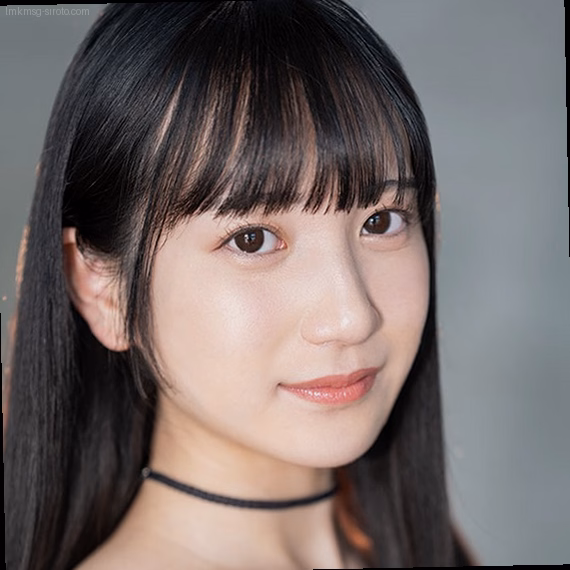 西尾まりな